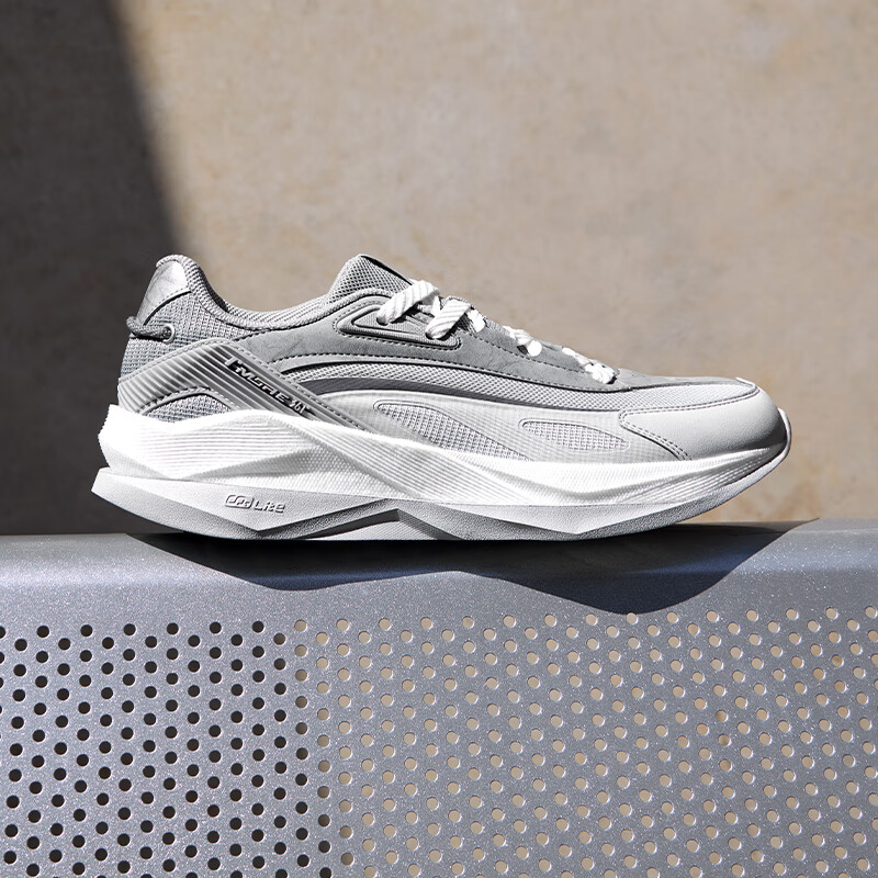 361 Degrees Men's Casual Shoes - Air Cushion Jogger Shoes Men review and price
