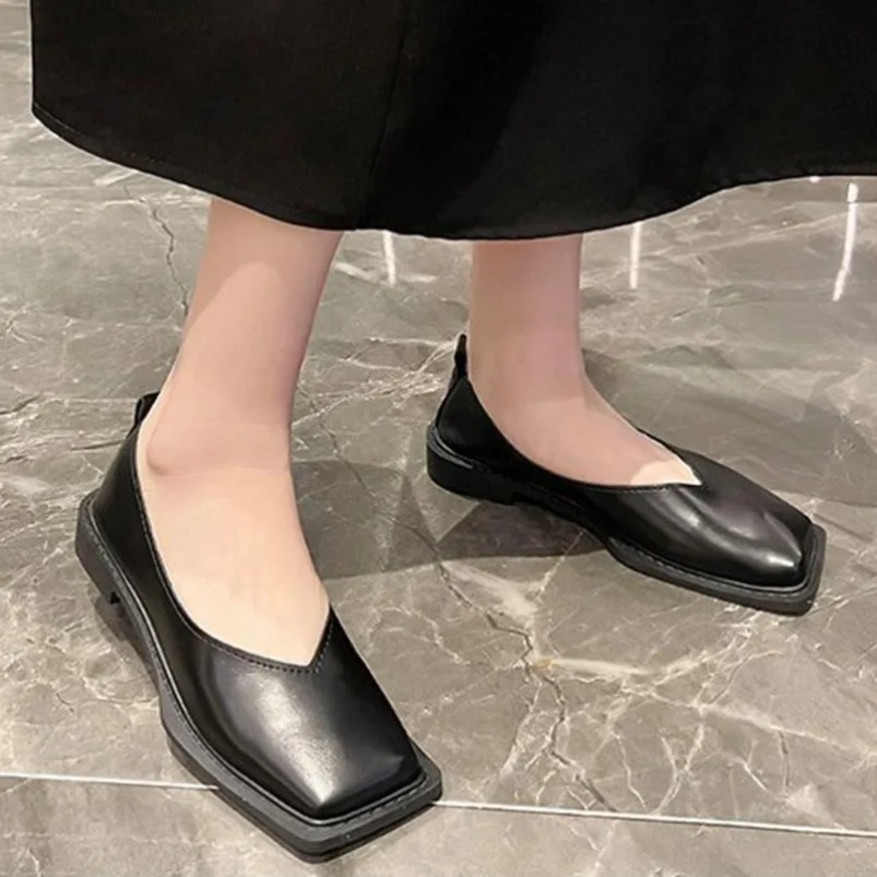 Roman Women Low Heel Pumps Lad - Sneakers review and price